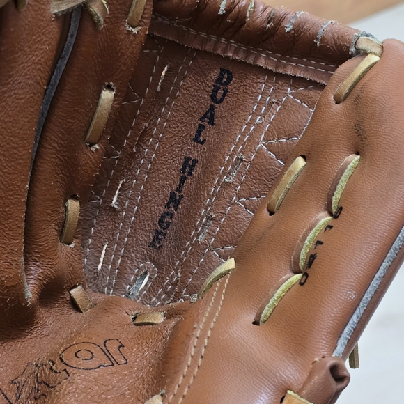Regent All Star Youth Leather Cowhide Dual Hinge Baseball Glove Mitt No. 213.284 - Picture 2 of 13
